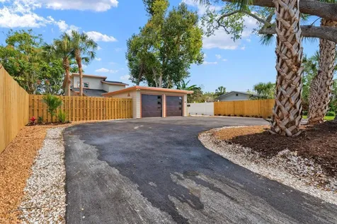 419 64th Avenue S St Petersburg FL 33705