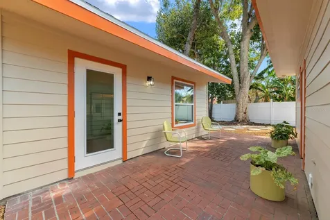 419 64th Avenue S St Petersburg FL 33705