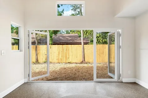 419 64th Avenue S St Petersburg FL 33705