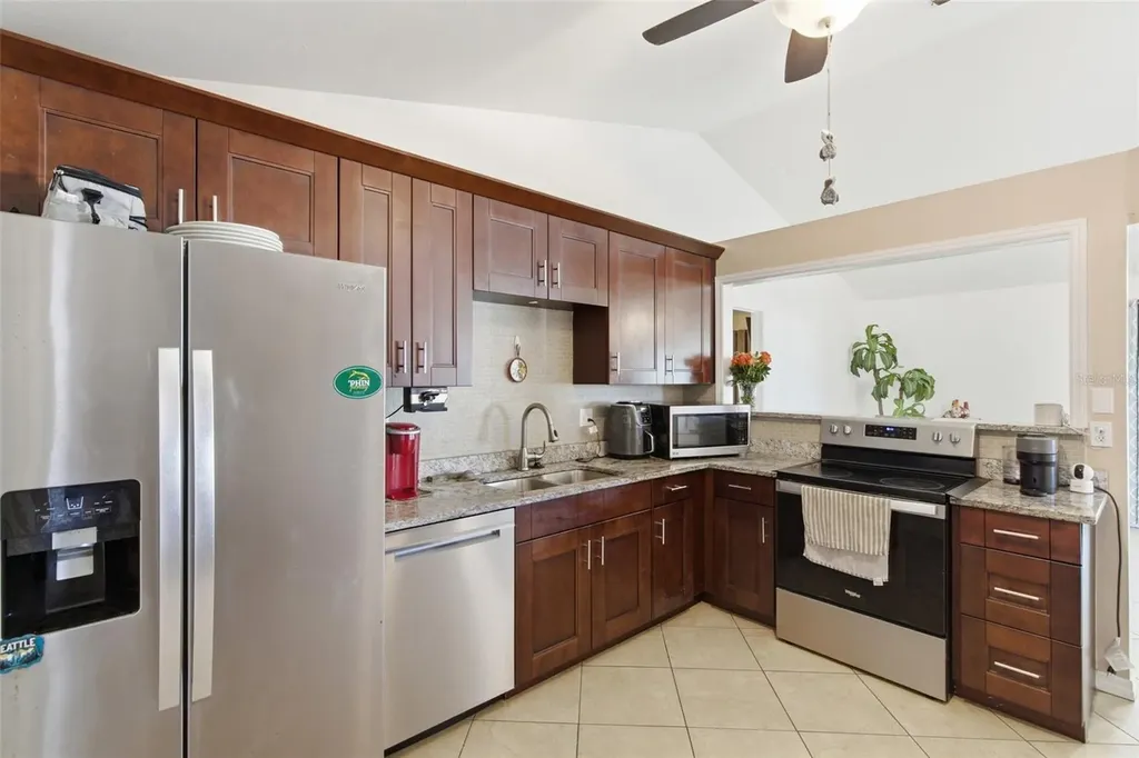 3706 NW 1st Terrace Cape Coral FL 33993