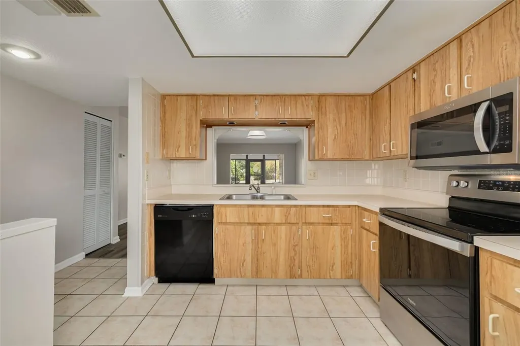 3590 Magnolia Ridge Circle Palm Harbor FL 34684