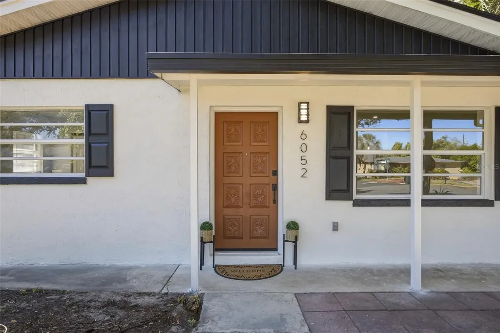 6052 Central Avenue New Port Richey FL 34653