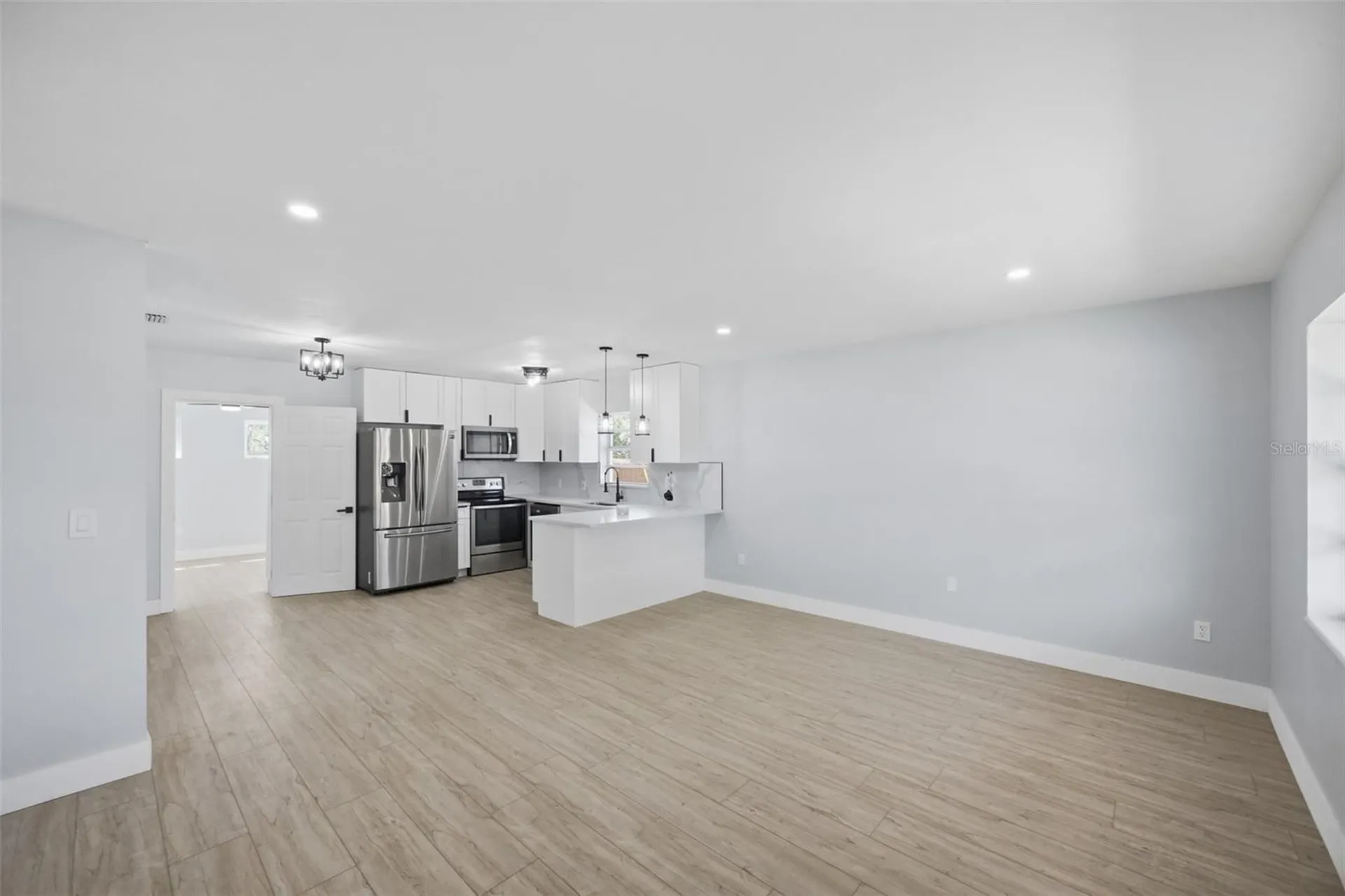 6052 Central Avenue New Port Richey FL 34653