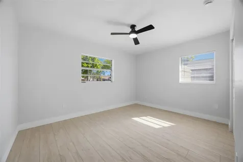 6052 Central Avenue New Port Richey FL 34653
