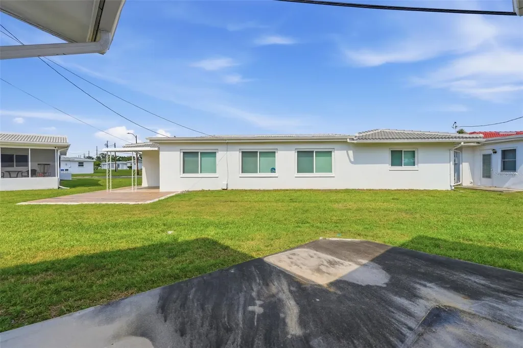 9501 45th Way N Pinellas Park FL 33782