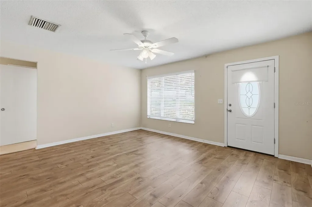 9501 45th Way N Pinellas Park FL 33782