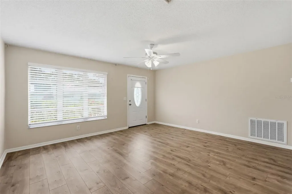 9501 45th Way N Pinellas Park FL 33782