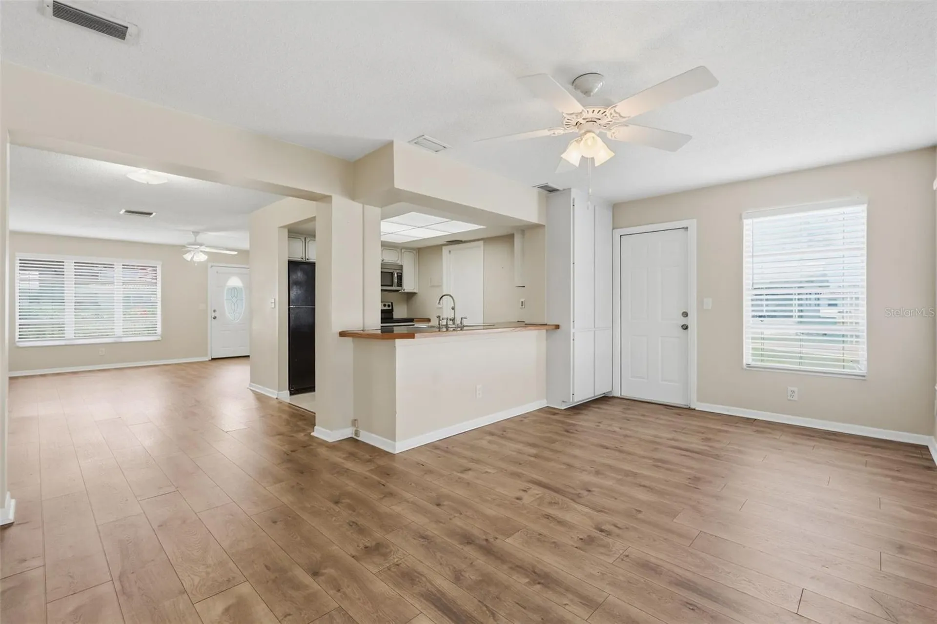 9501 45th Way N Pinellas Park FL 33782