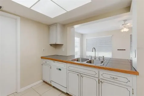 9501 45th Way N Pinellas Park FL 33782