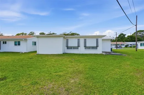 9501 45th Way N Pinellas Park FL 33782