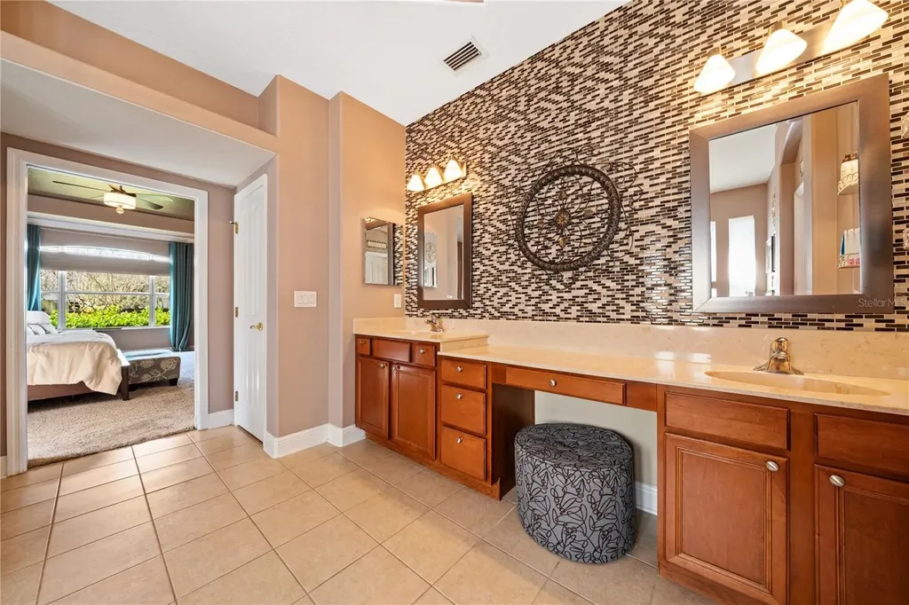 1615 Beaconsfield Drive Wesley Chapel FL 33543