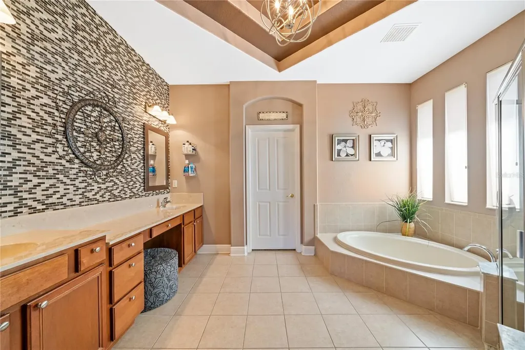 1615 Beaconsfield Drive Wesley Chapel FL 33543