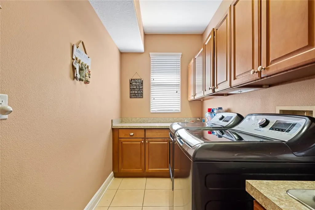 1615 Beaconsfield Drive Wesley Chapel FL 33543