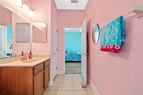 1615 Beaconsfield Drive Wesley Chapel FL 33543