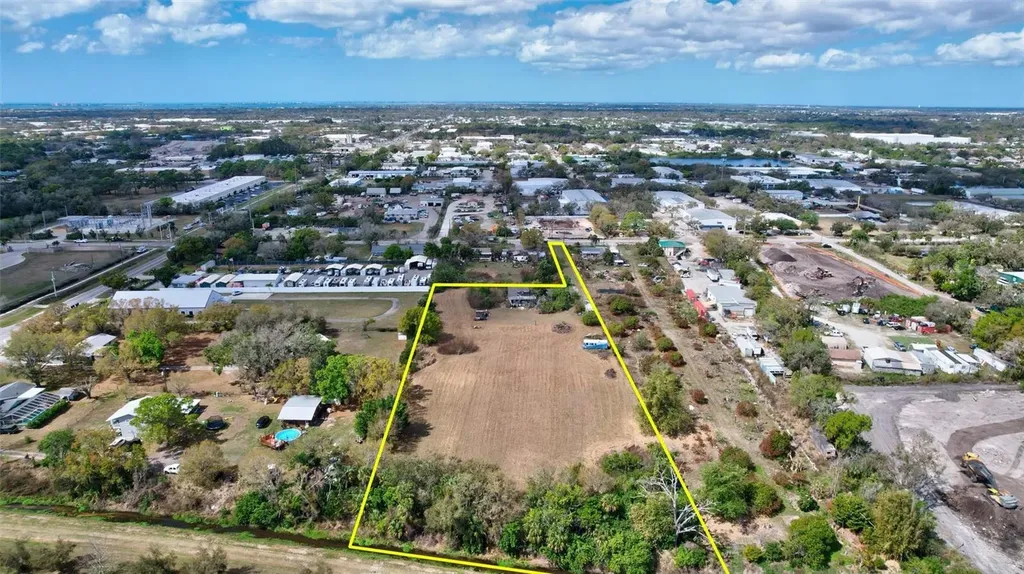 6115 33rd Street E Bradenton FL 34203