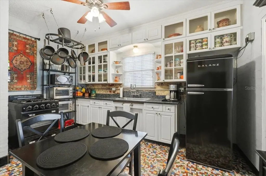 337 E Sessoms Avenue Lake Wales FL 33853