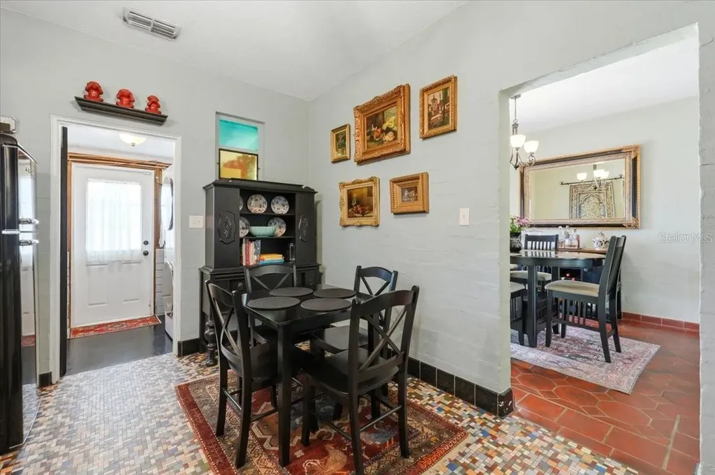 337 E Sessoms Avenue Lake Wales FL 33853