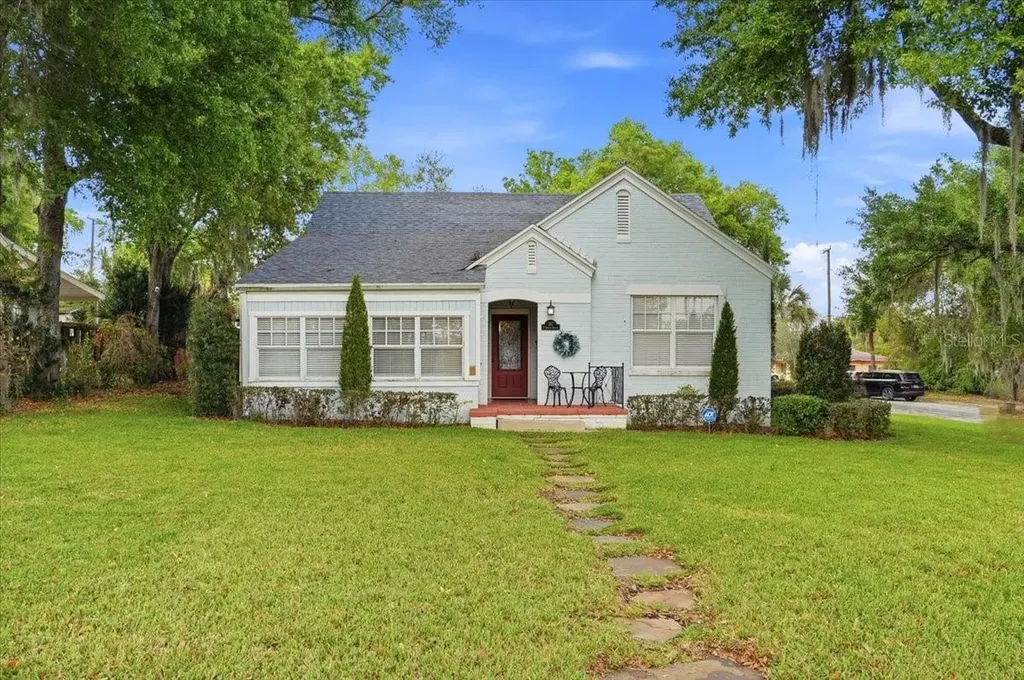 337 E Sessoms Avenue Lake Wales FL 33853