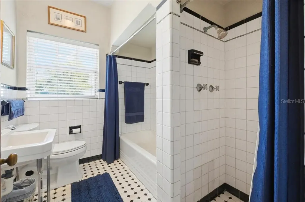 337 E Sessoms Avenue Lake Wales FL 33853