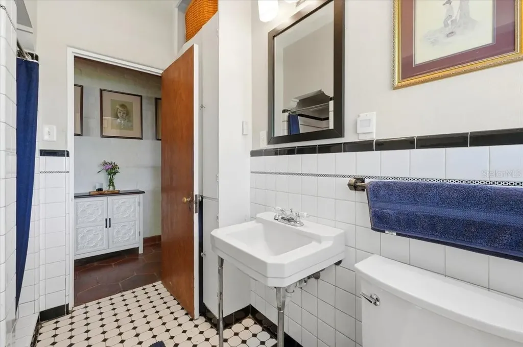 337 E Sessoms Avenue Lake Wales FL 33853