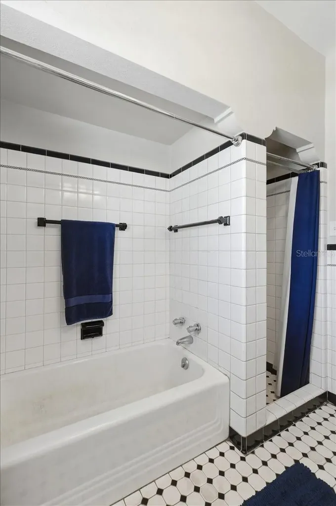 337 E Sessoms Avenue Lake Wales FL 33853