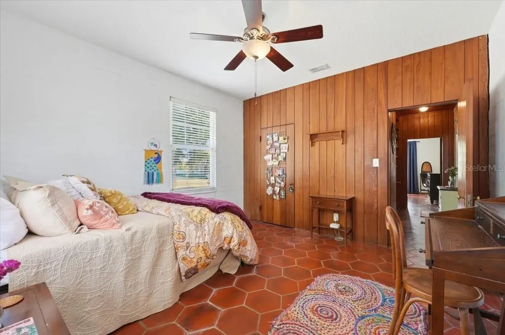 337 E Sessoms Avenue Lake Wales FL 33853