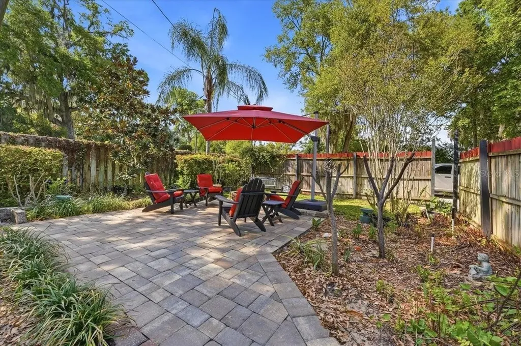 337 E Sessoms Avenue Lake Wales FL 33853