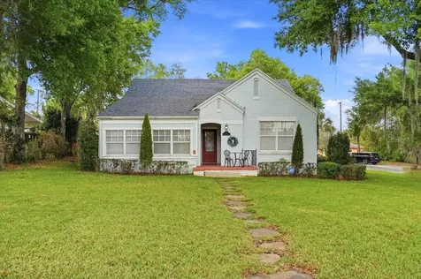 337 E Sessoms Avenue Lake Wales FL 33853