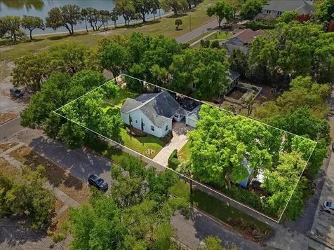337 E Sessoms Avenue Lake Wales FL 33853