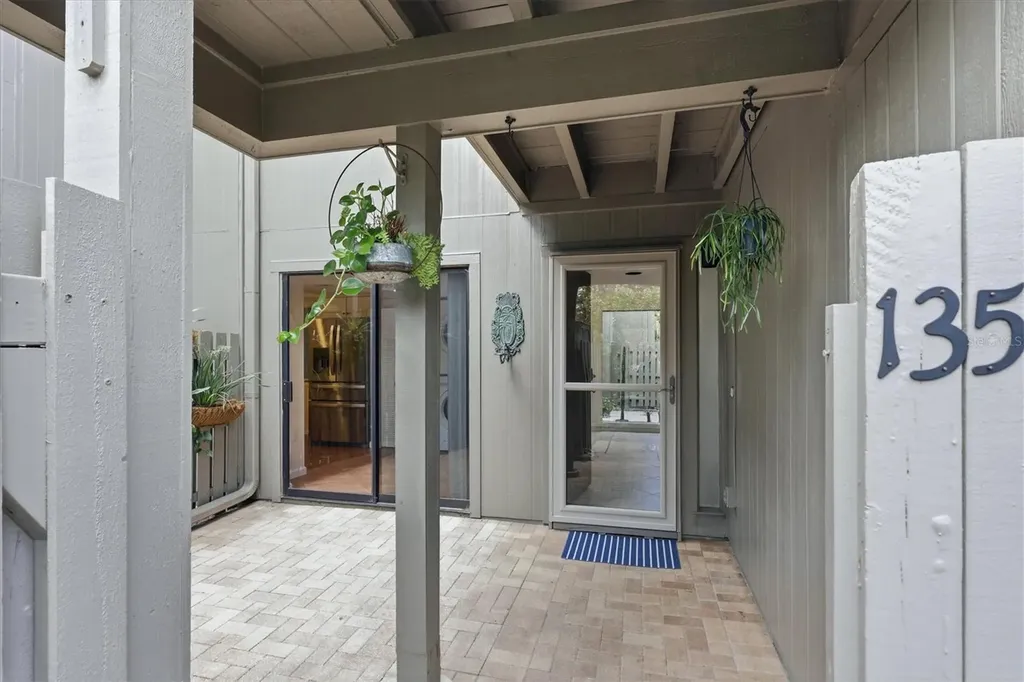 135 Woodland Place Osprey FL 34229