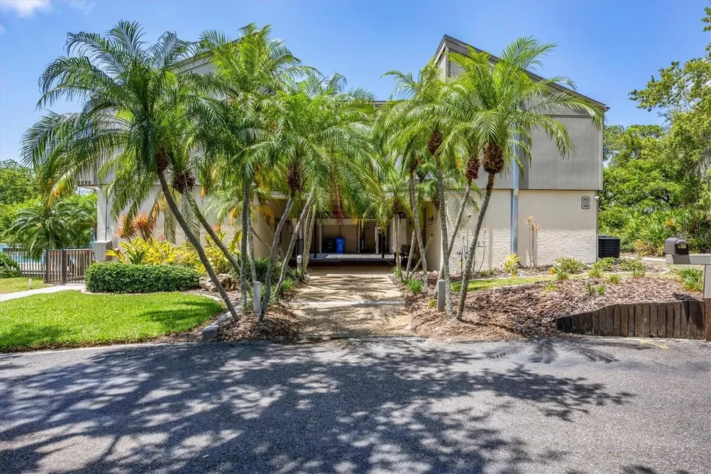 135 Woodland Place Osprey FL 34229