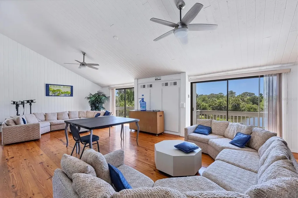 135 Woodland Place Osprey FL 34229