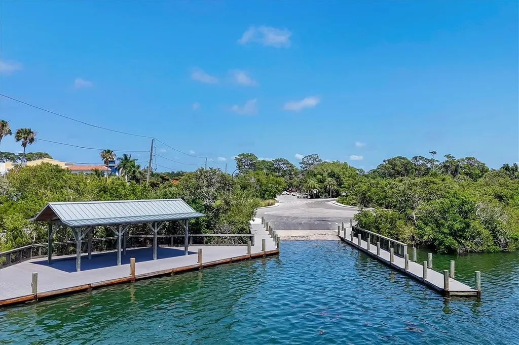 135 Woodland Place Osprey FL 34229