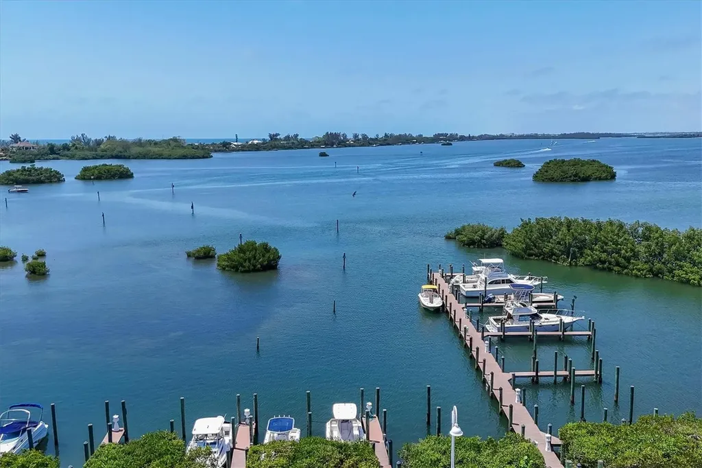 135 Woodland Place Osprey FL 34229