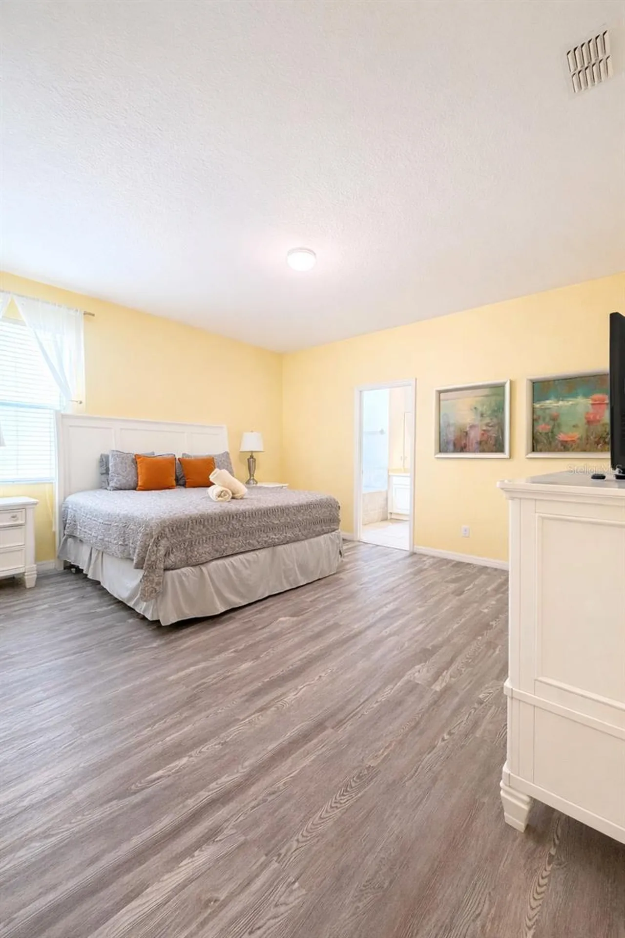 2618 Santosh Cove Kissimmee FL 34746