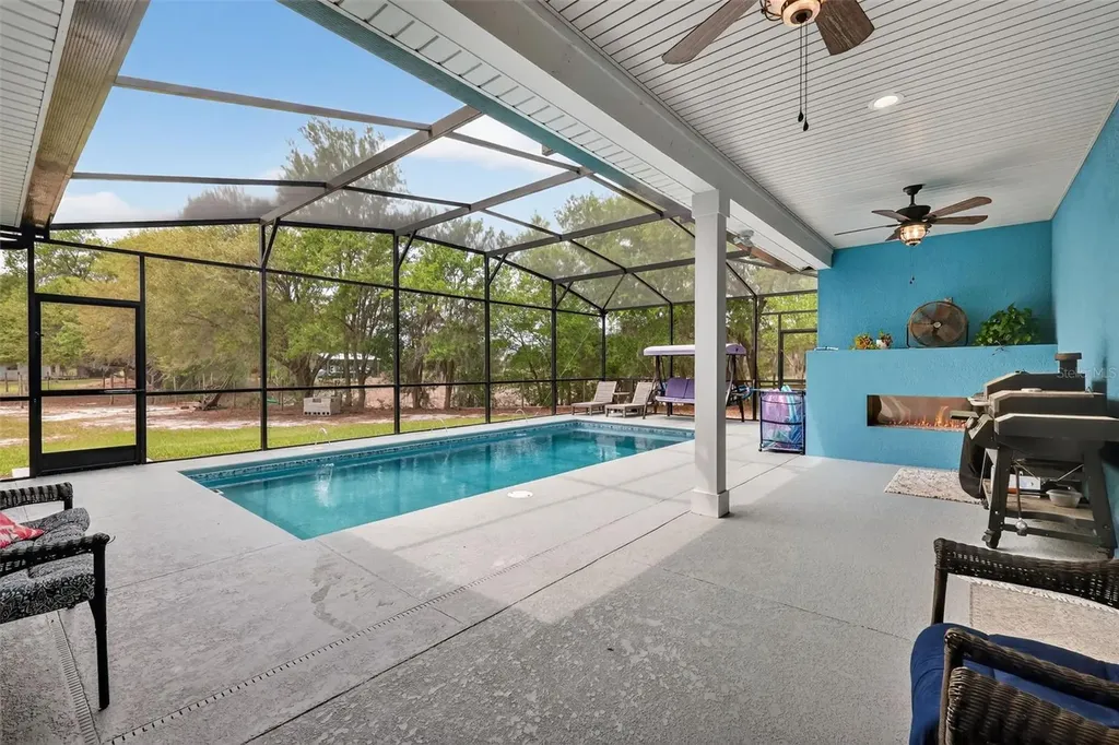 22431 Loop Road Groveland FL 34736