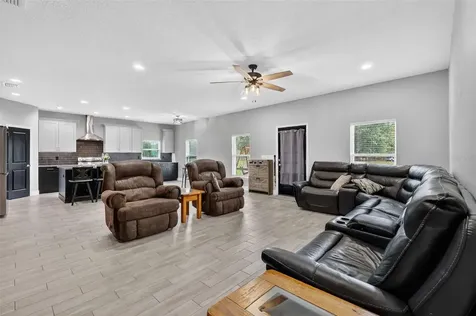 22431 Loop Road Groveland FL 34736