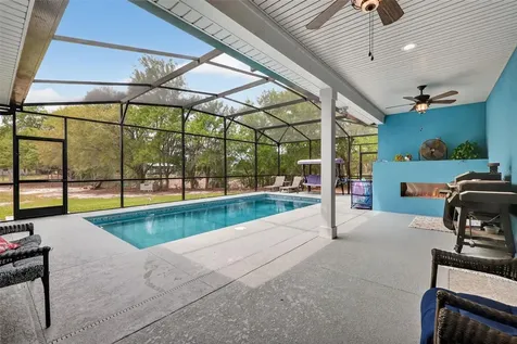 22431 Loop Road Groveland FL 34736