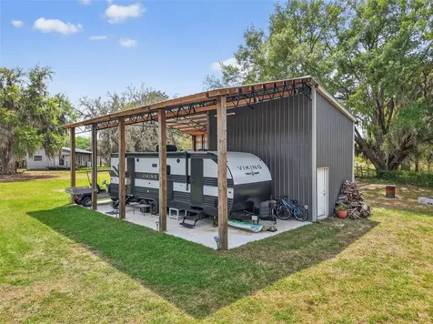 22431 Loop Road Groveland FL 34736
