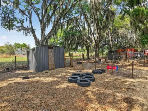 22431 Loop Road Groveland FL 34736