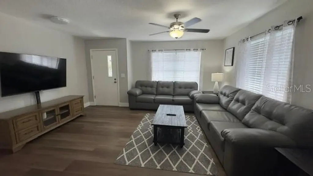 536 45th Street Court W Palmetto FL 34221