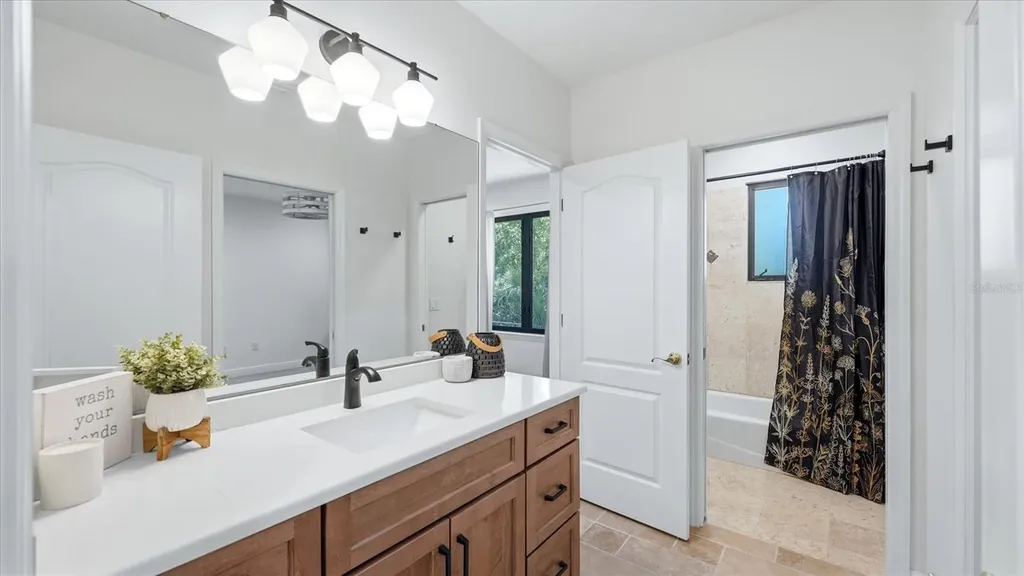5935 River Forest Circle Bradenton FL 34203