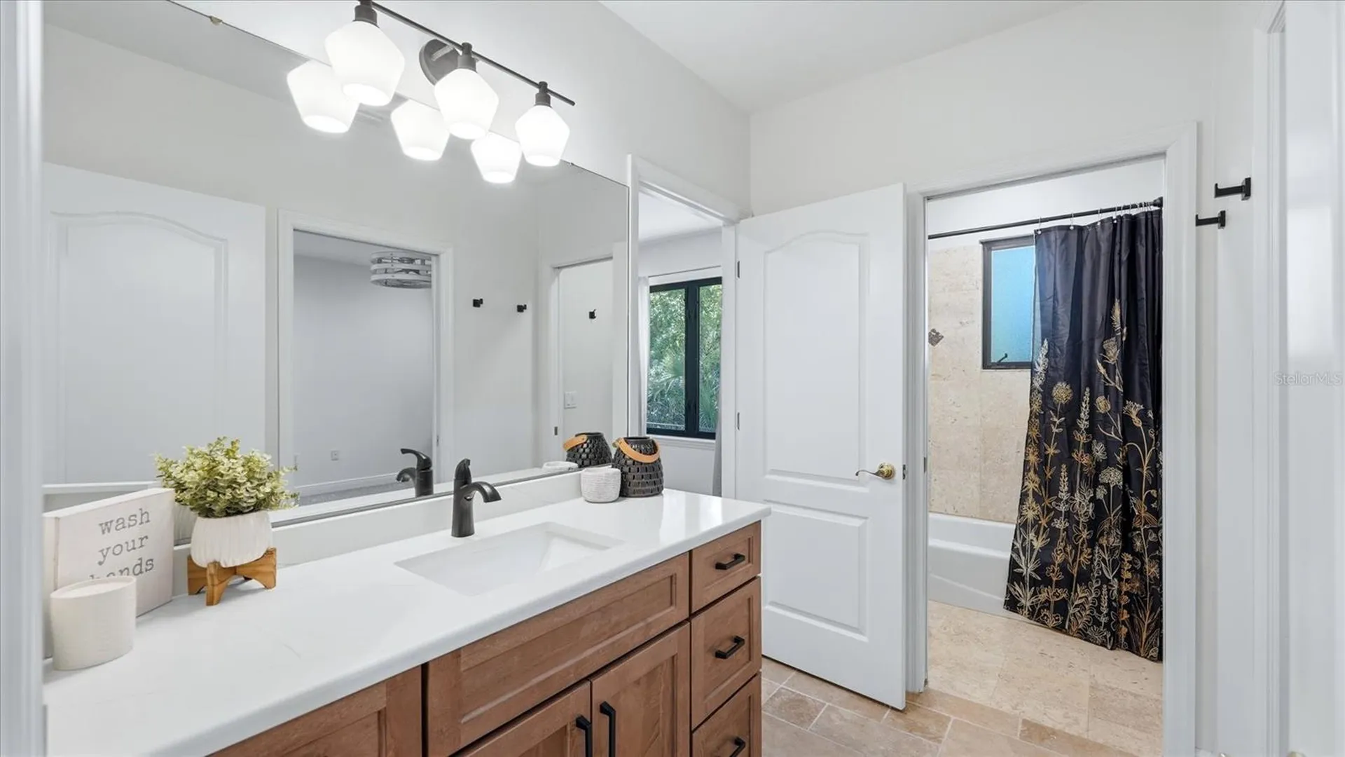5935 River Forest Circle Bradenton FL 34203