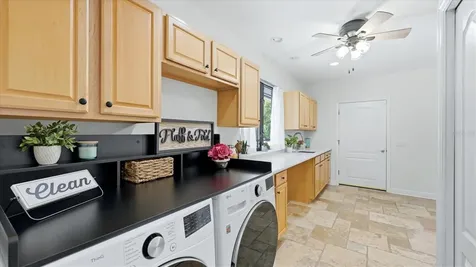 5935 River Forest Circle Bradenton FL 34203
