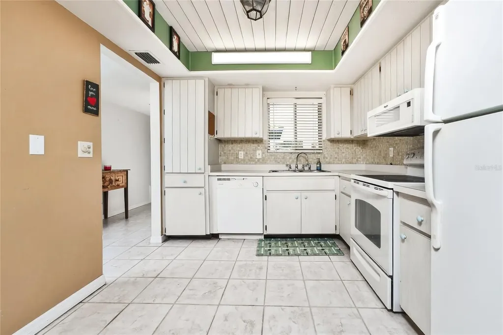 3972 Overlook Bend Sarasota FL 34232