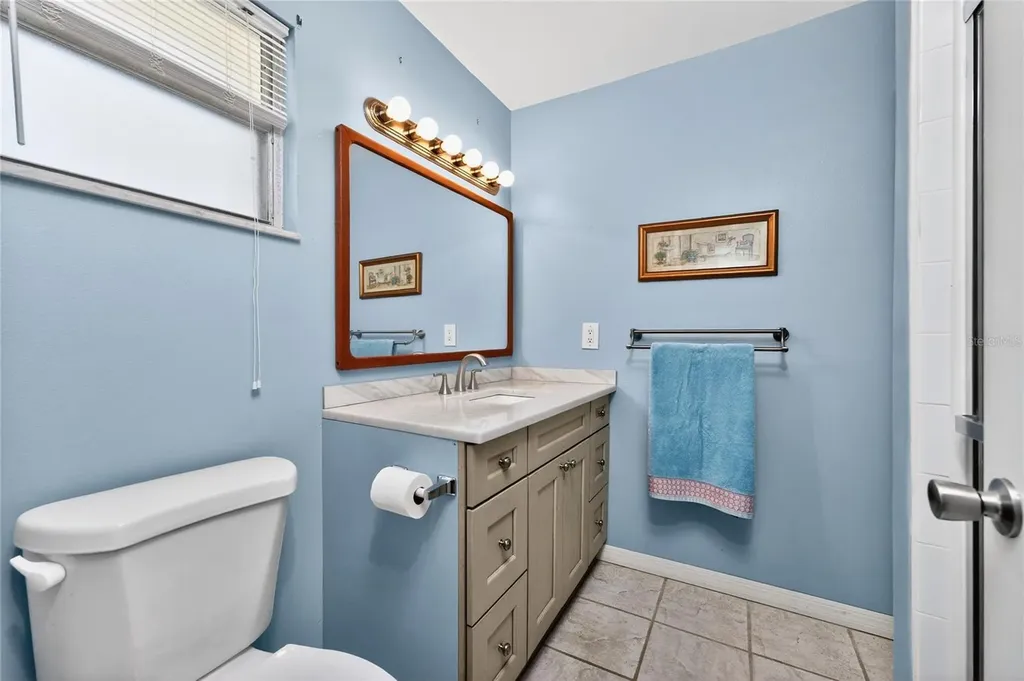 3972 Overlook Bend Sarasota FL 34232