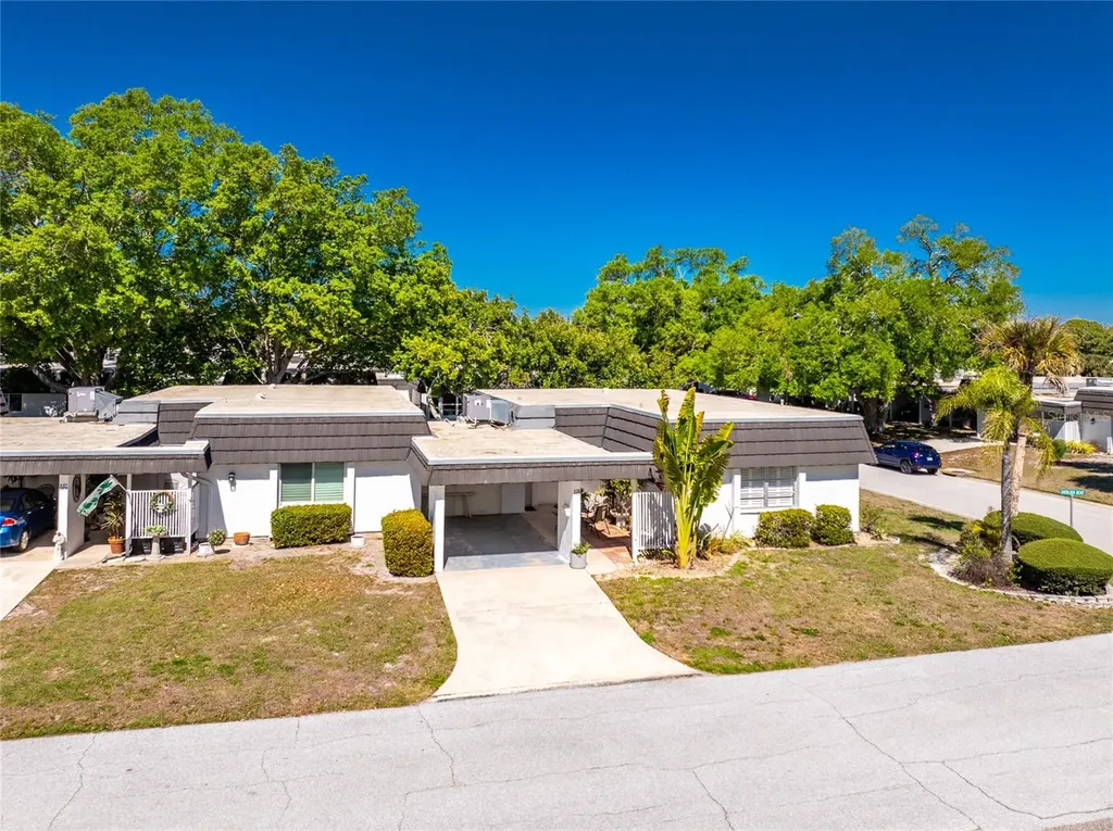 3972 Overlook Bend Sarasota FL 34232