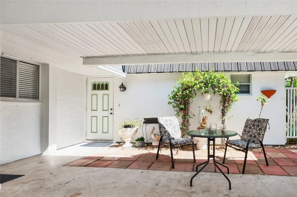 3972 Overlook Bend Sarasota FL 34232