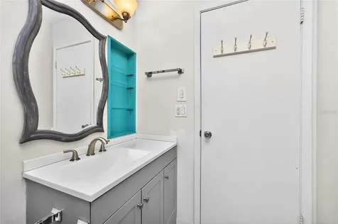 3972 Overlook Bend Sarasota FL 34232