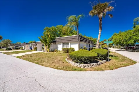 3972 Overlook Bend Sarasota FL 34232